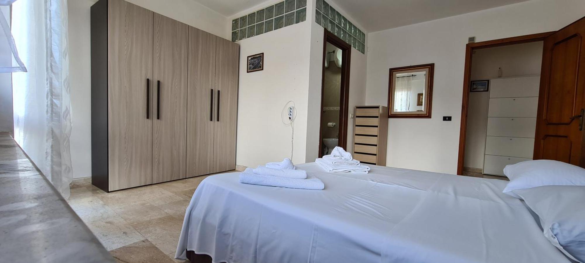 Em Holiday Apartment Quartu Sant'Elena Ngoại thất bức ảnh