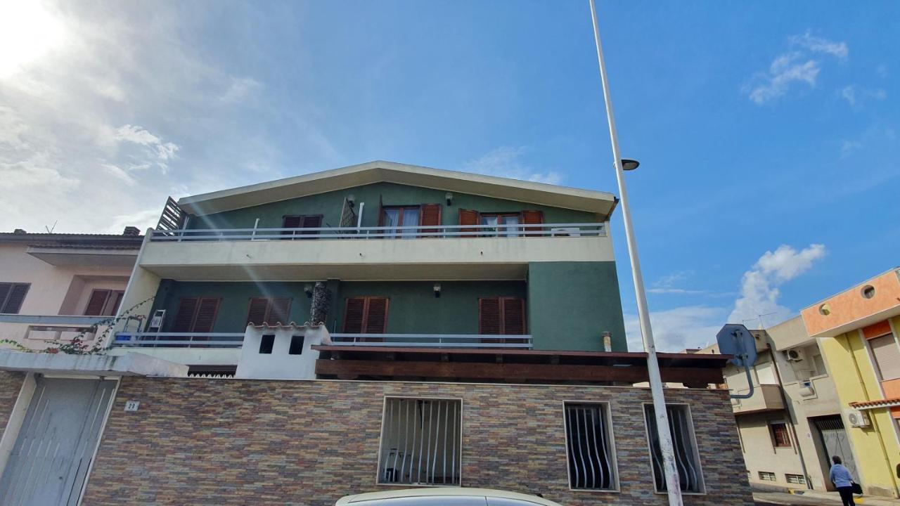 Em Holiday Apartment Quartu Sant'Elena Ngoại thất bức ảnh