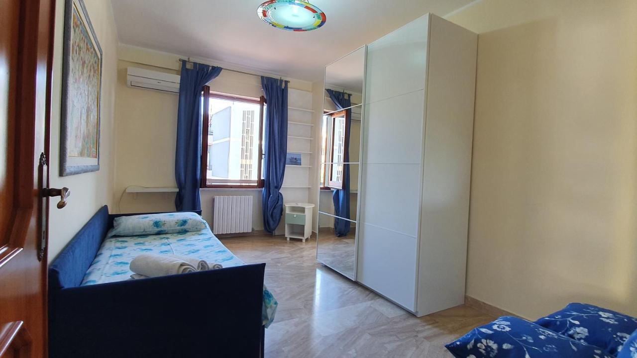 Em Holiday Apartment Quartu Sant'Elena Ngoại thất bức ảnh